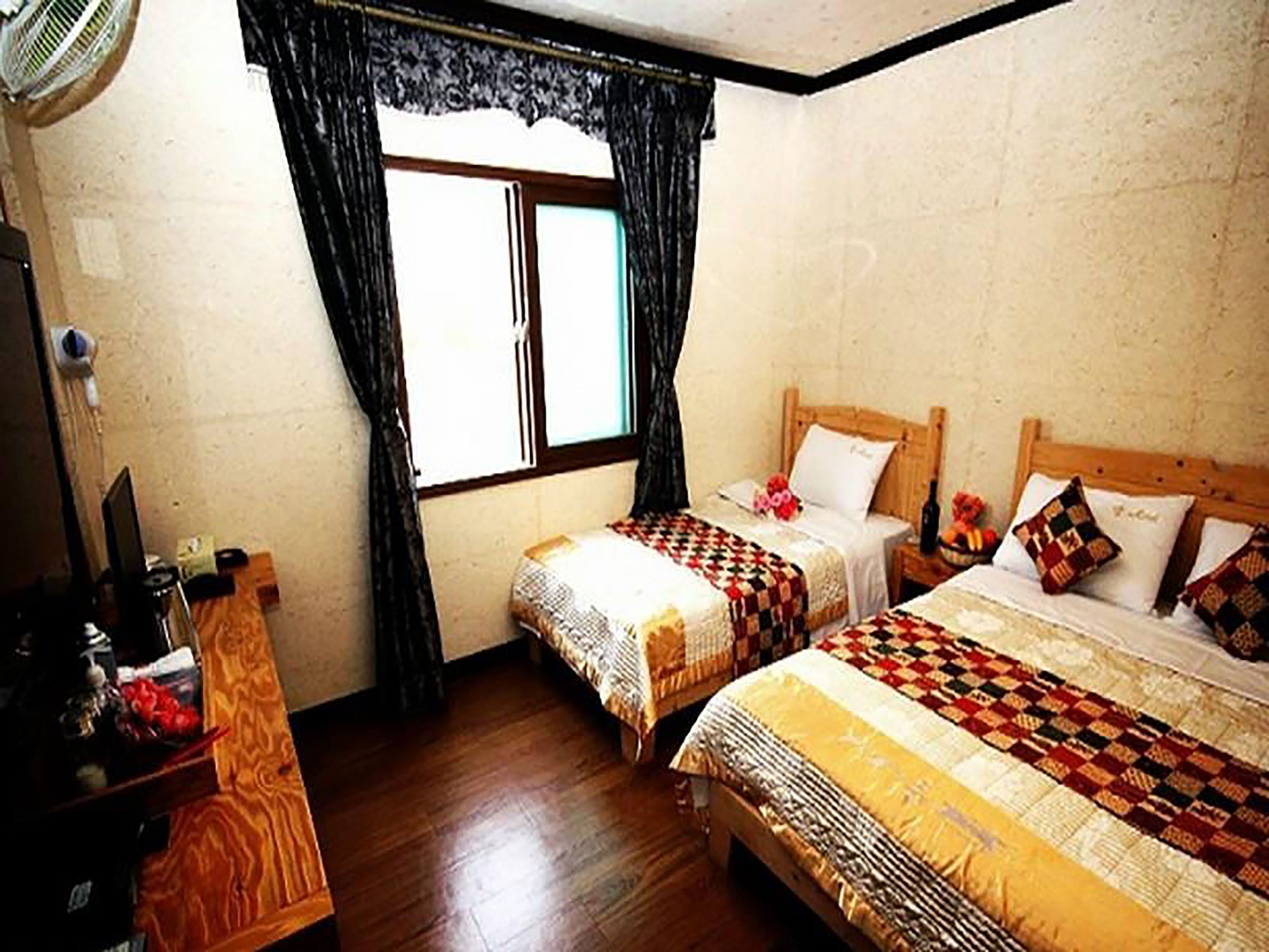 Gung Hotel Csondzsu Kültér fotó