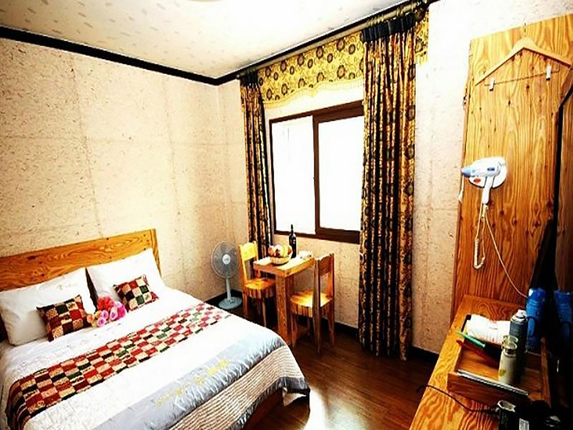 Gung Hotel Csondzsu Kültér fotó